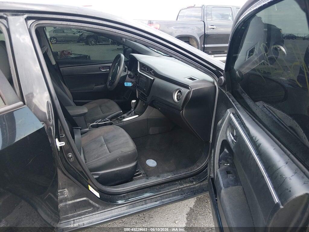 5YFBURHE2KP878149 2019 TOYOTA COROLLA photo no. 5