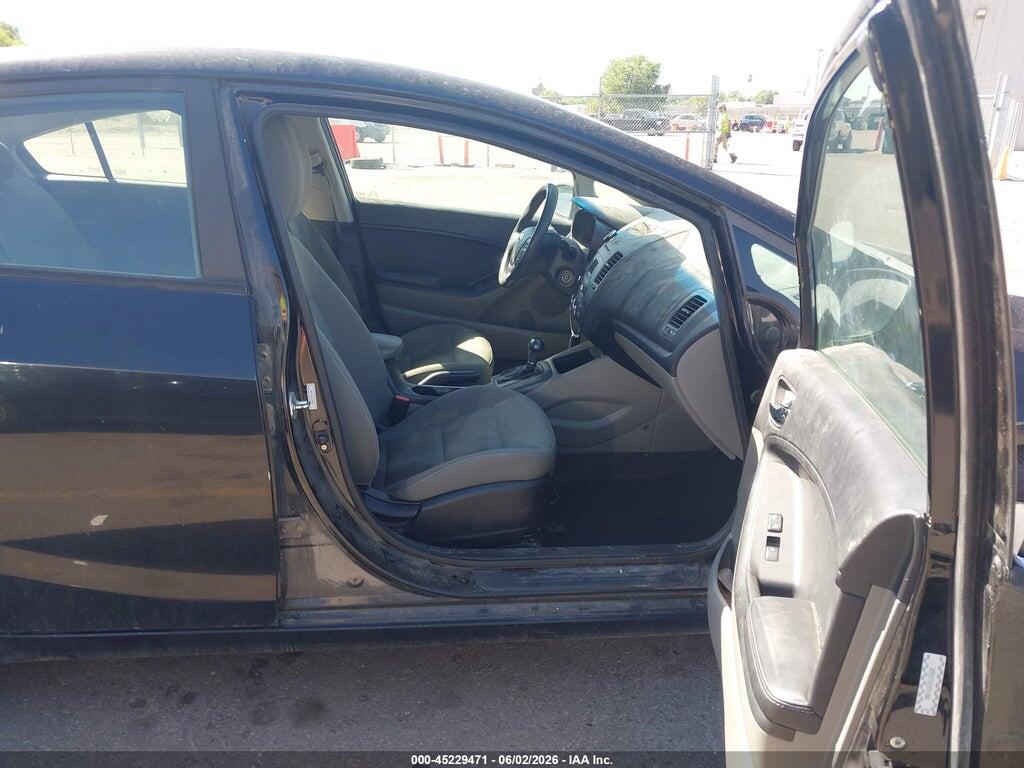 KNAFK4A69G5576808 2016 KIA FORTE photo no. 5