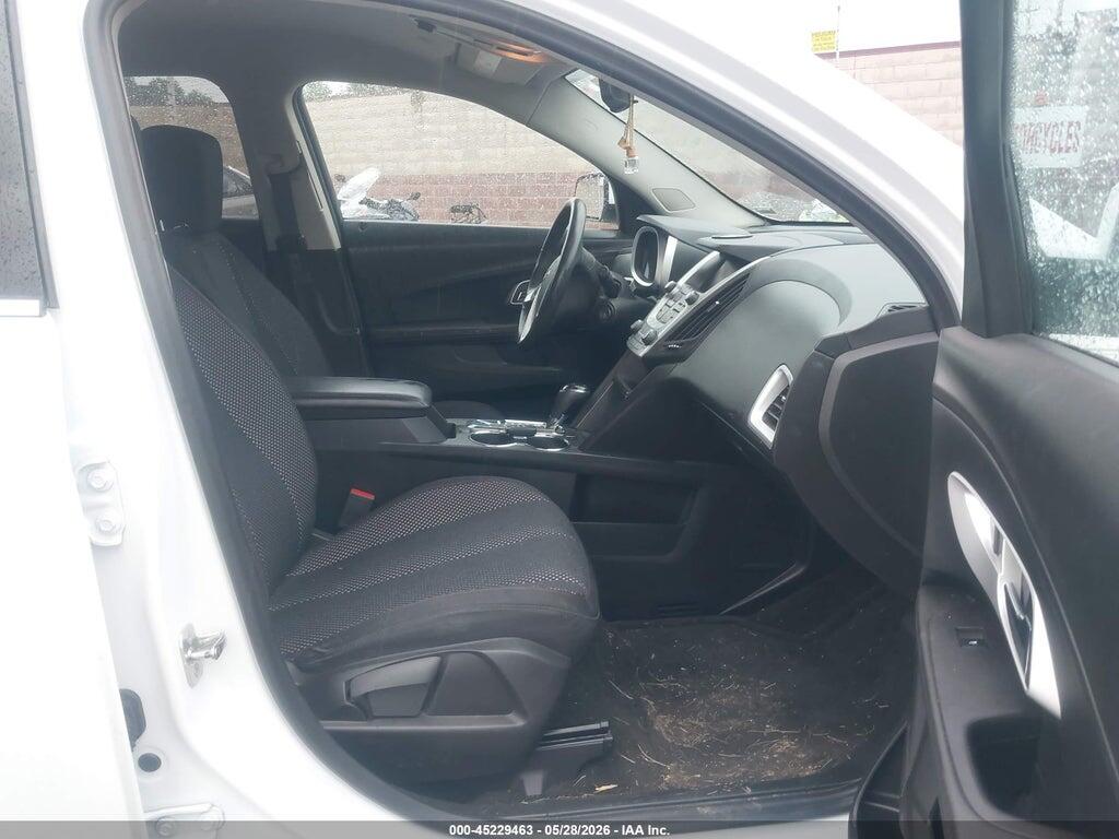 2GNALCEK6H1609172 2017 CHEVROLET EQUINOX photo no. 5
