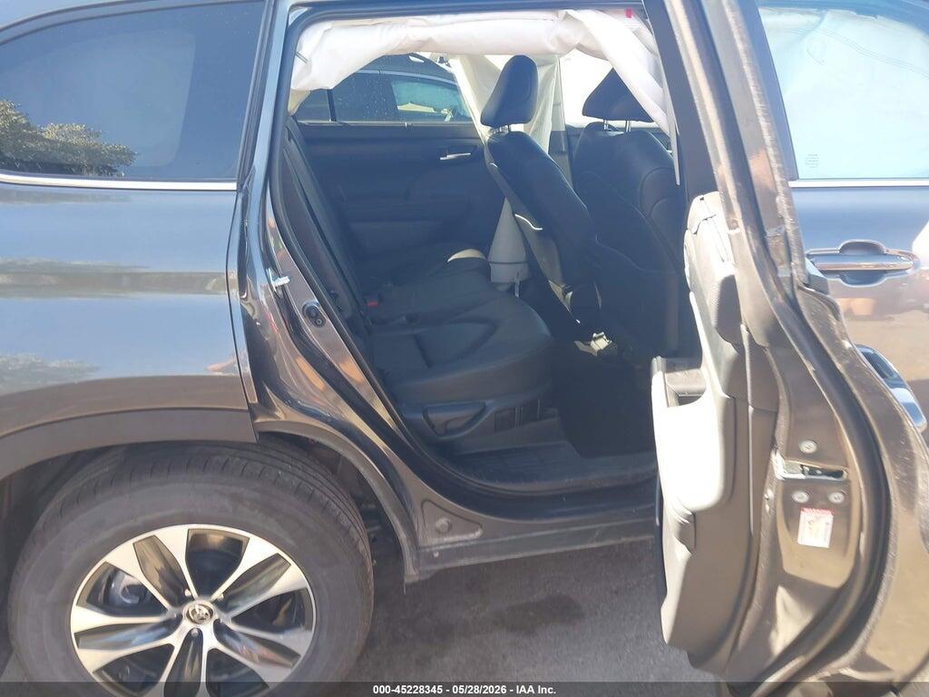 5TDKDRBH1SS588656 2025 TOYOTA HIGHLANDER photo no. 8