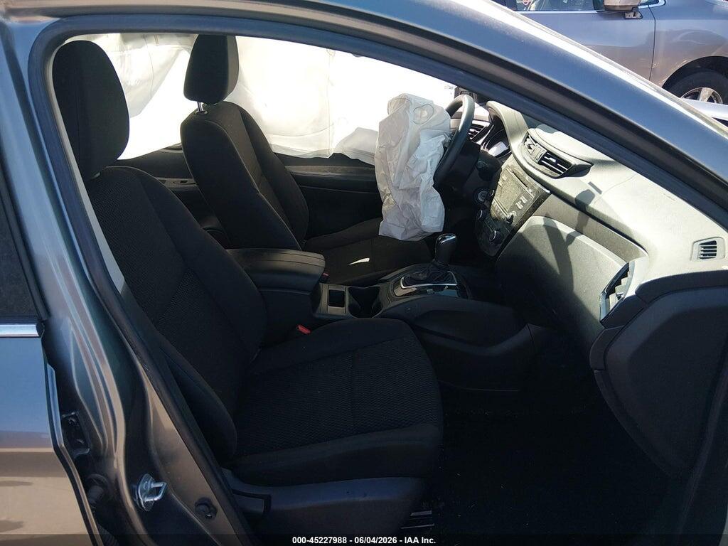 JN1BJ1CR8HW140881 2017 NISSAN ROGUE SPORT photo no. 5