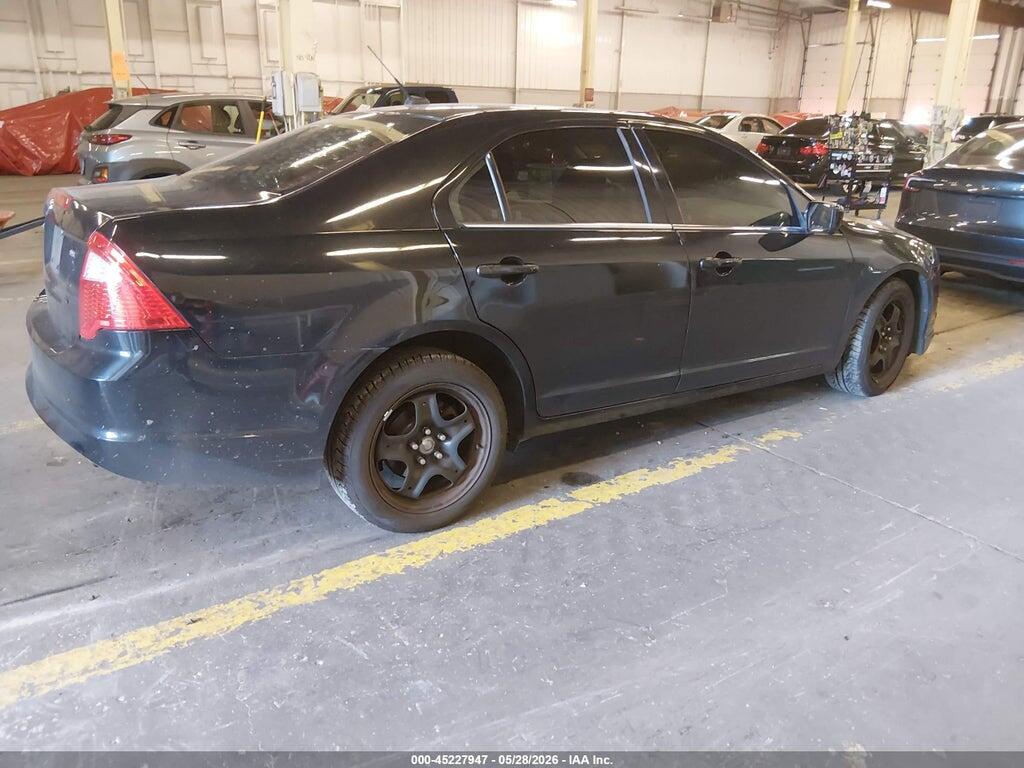 3FAHP0HA3AR124542 2010 FORD FUSION photo no. 4
