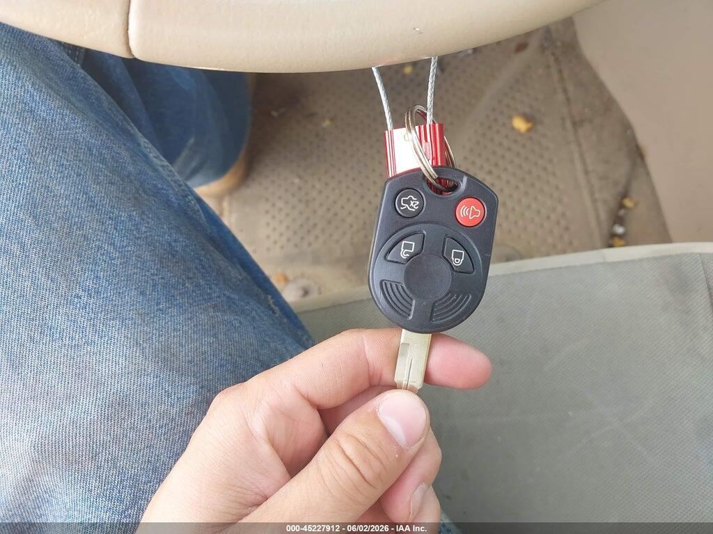 1FMCU9DGXBKC04742 2011 FORD ESCAPE photo no. 11