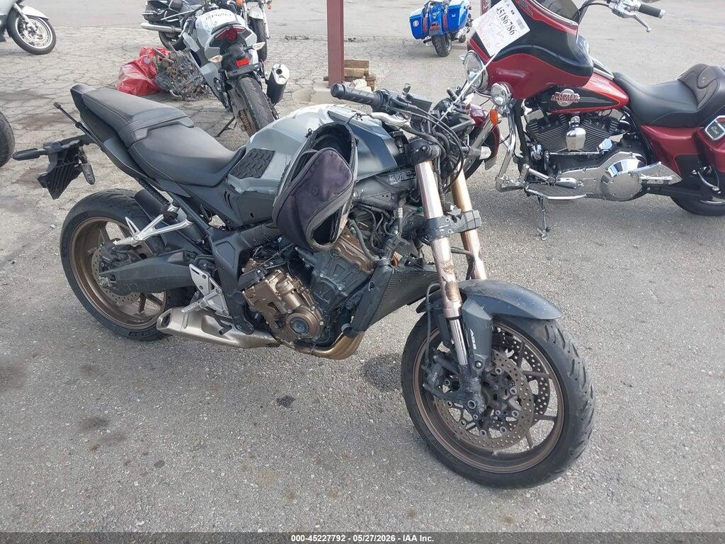 MLHRH165XR5000125 2024 HONDA CB650 photo no. 1