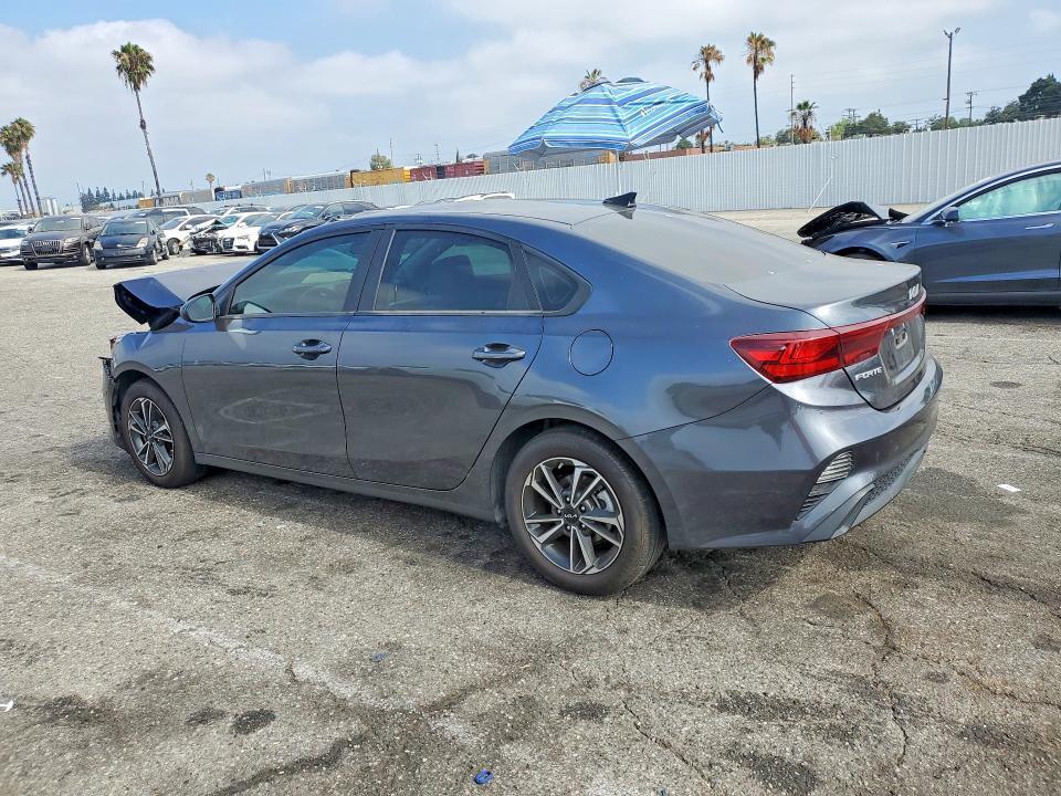2023 KIA FORTE LXS — Фото 2 из 12