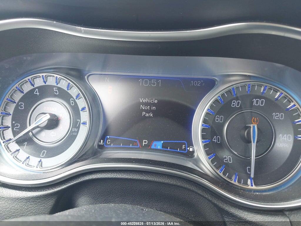 2C3CCAEG5KH609717 2019 CHRYSLER 300 photo no. 7