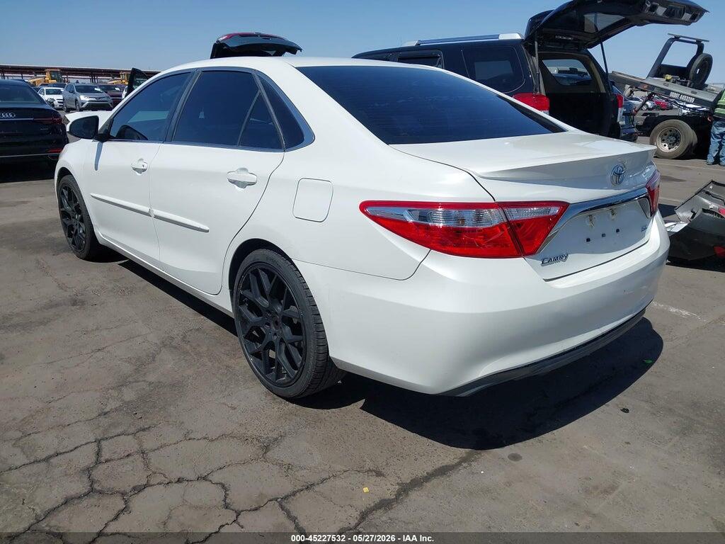 4T1BF1FK3GU587749 2016 TOYOTA CAMRY photo no. 3