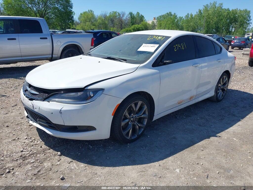1C3CCCBG0FN581239 2015 CHRYSLER 200 photo no. 2