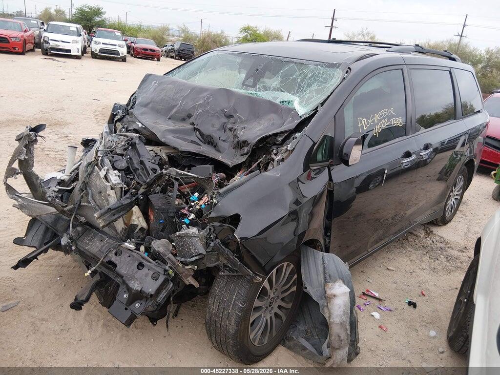 5TDYZ3DC6LS071428 2020 TOYOTA SIENNA photo no. 2