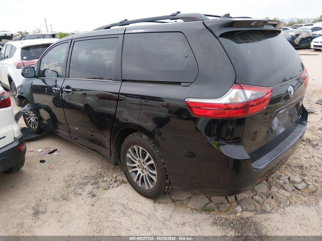 5TDYZ3DC6LS071428 2020 TOYOTA SIENNA photo no. 3