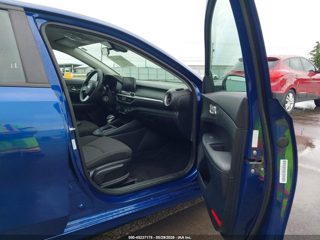 3KPF24AD0KE018893 2019 KIA FORTE photo no. 5