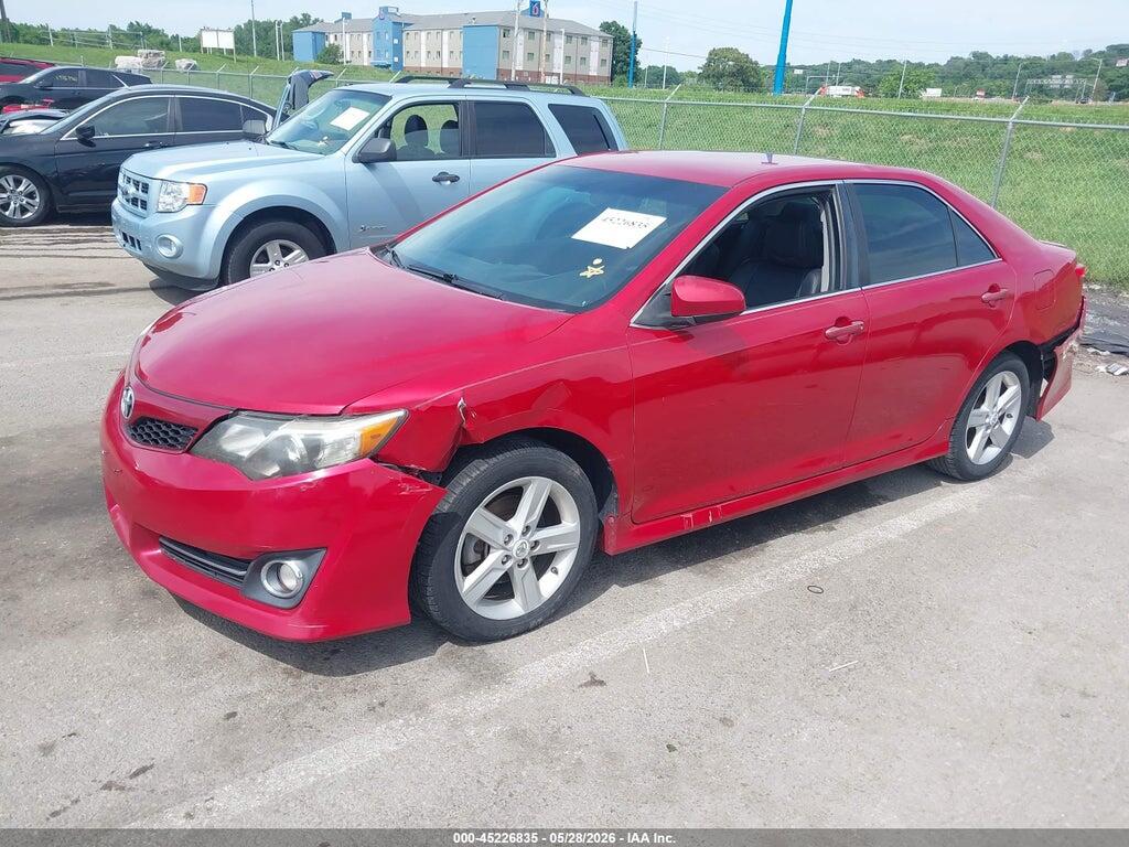 4T1BF1FK1CU595200 2012 TOYOTA CAMRY photo no. 2