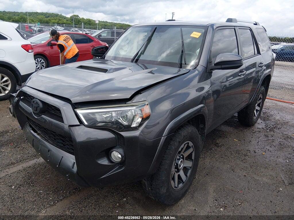 JTEBU5JR4J5565178 2018 TOYOTA 4RUNNER photo no. 2