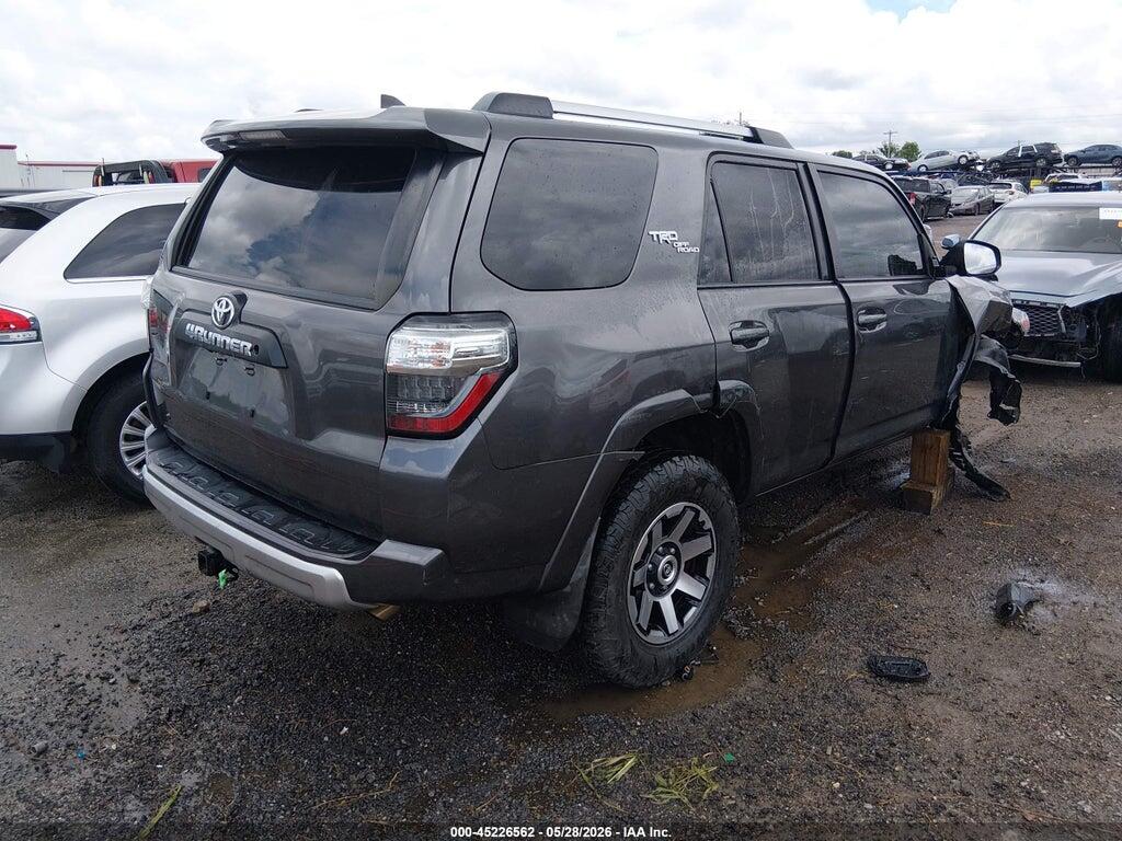 JTEBU5JR4J5565178 2018 TOYOTA 4RUNNER photo no. 4