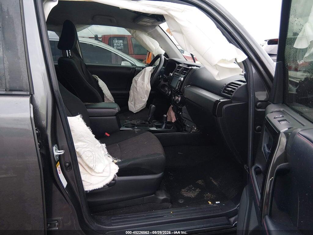 JTEBU5JR4J5565178 2018 TOYOTA 4RUNNER photo no. 5