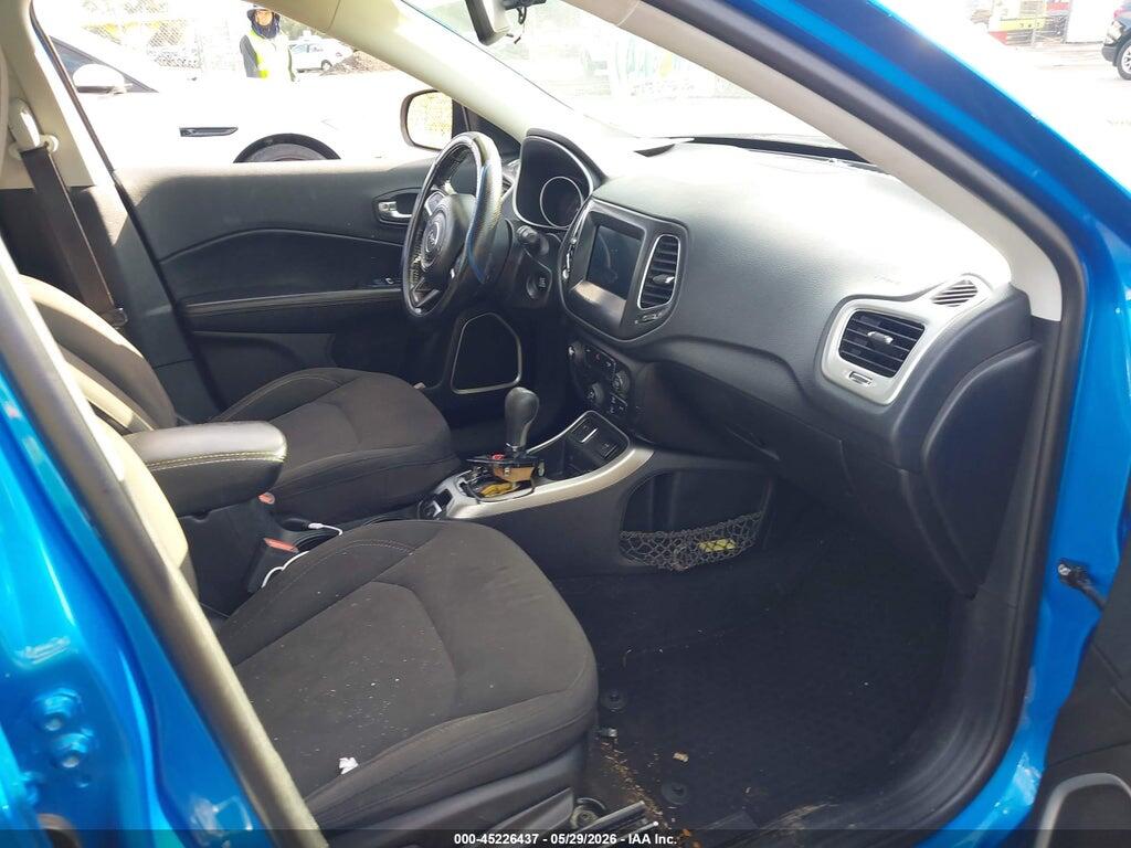 3C4NJCAB3KT809678 2019 JEEP COMPASS photo no. 5