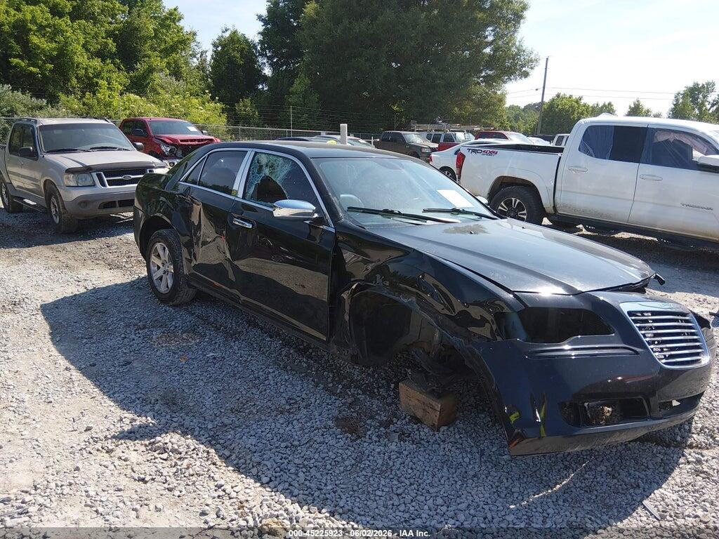 2C3CCAAG3DH556606 2013 CHRYSLER 300 photo no. 1