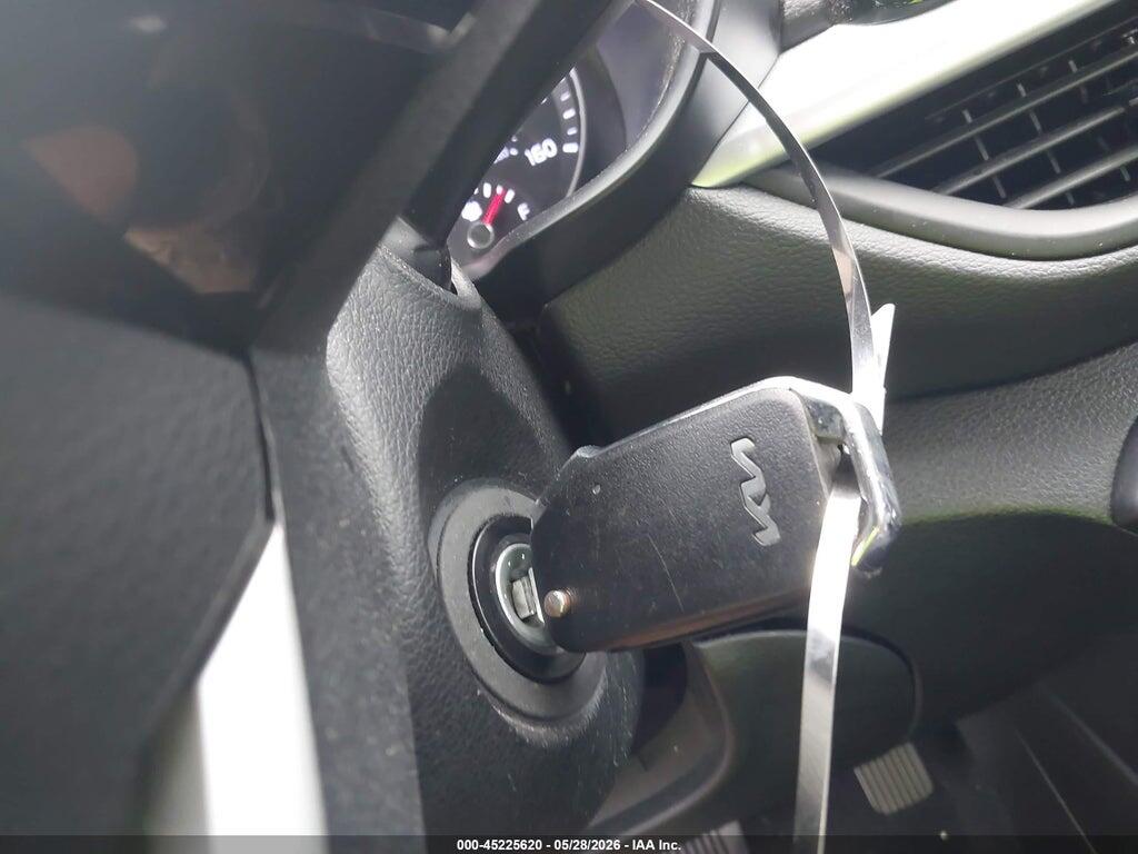 3KPF24AD8RE784381 2024 KIA FORTE photo no. 11