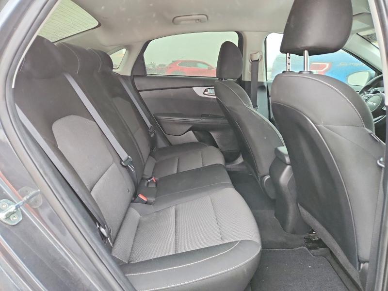 2023 KIA FORTE LXS — Фото 10 из 12