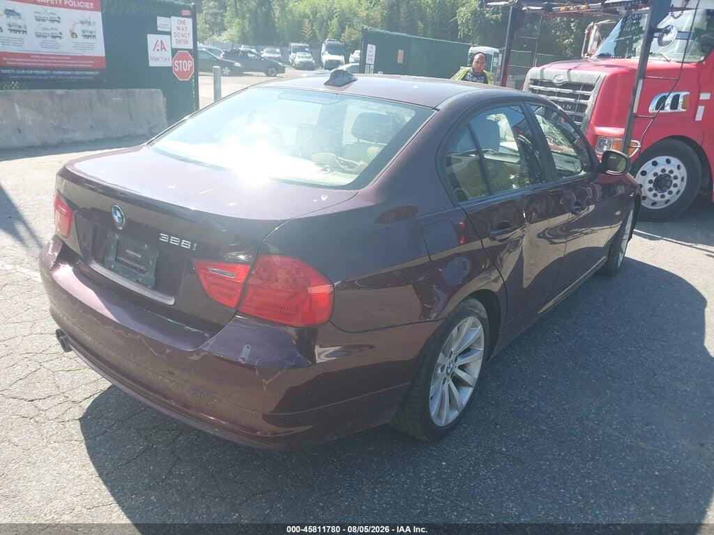 WBAPH53599A438340 2009 BMW 328I photo no. 4