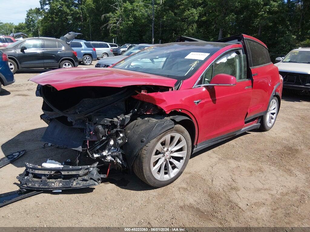 5YJXCAE29JF116046 2018 TESLA MODEL X photo no. 2