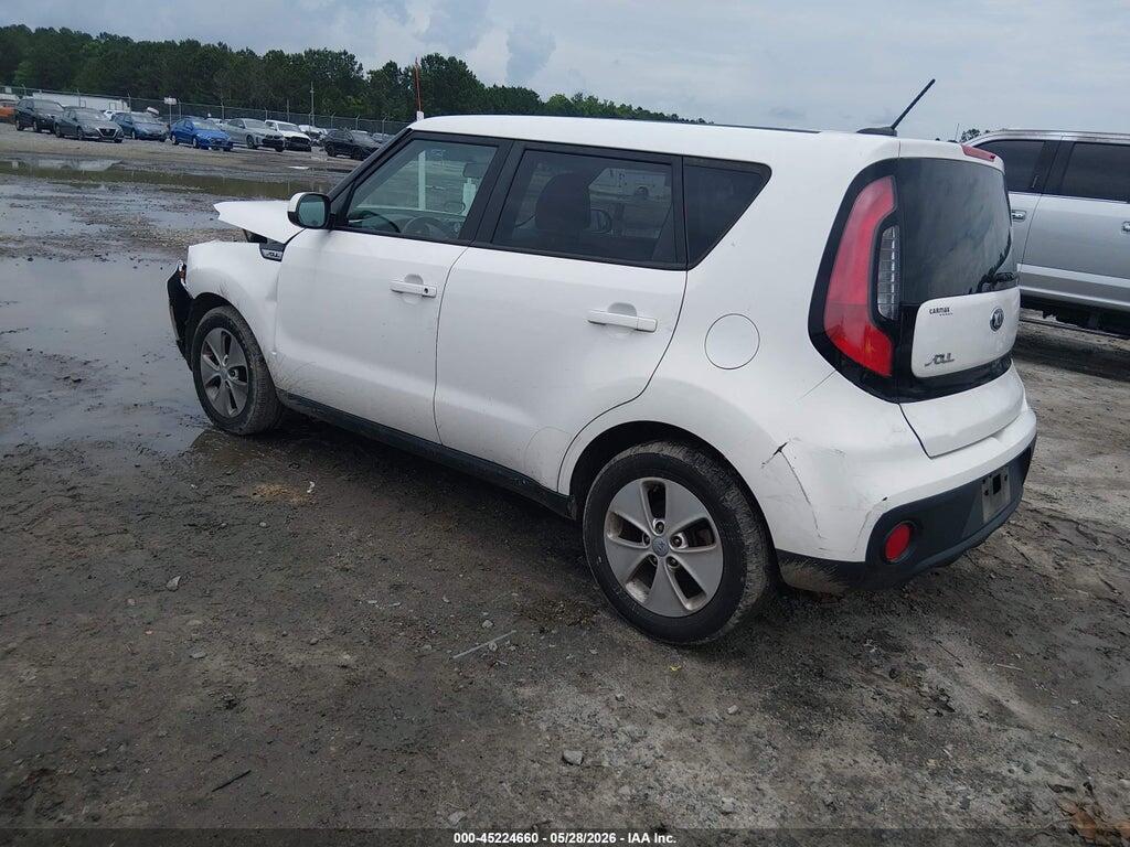 KNDJN2A29J7564207 2018 KIA SOUL photo no. 3