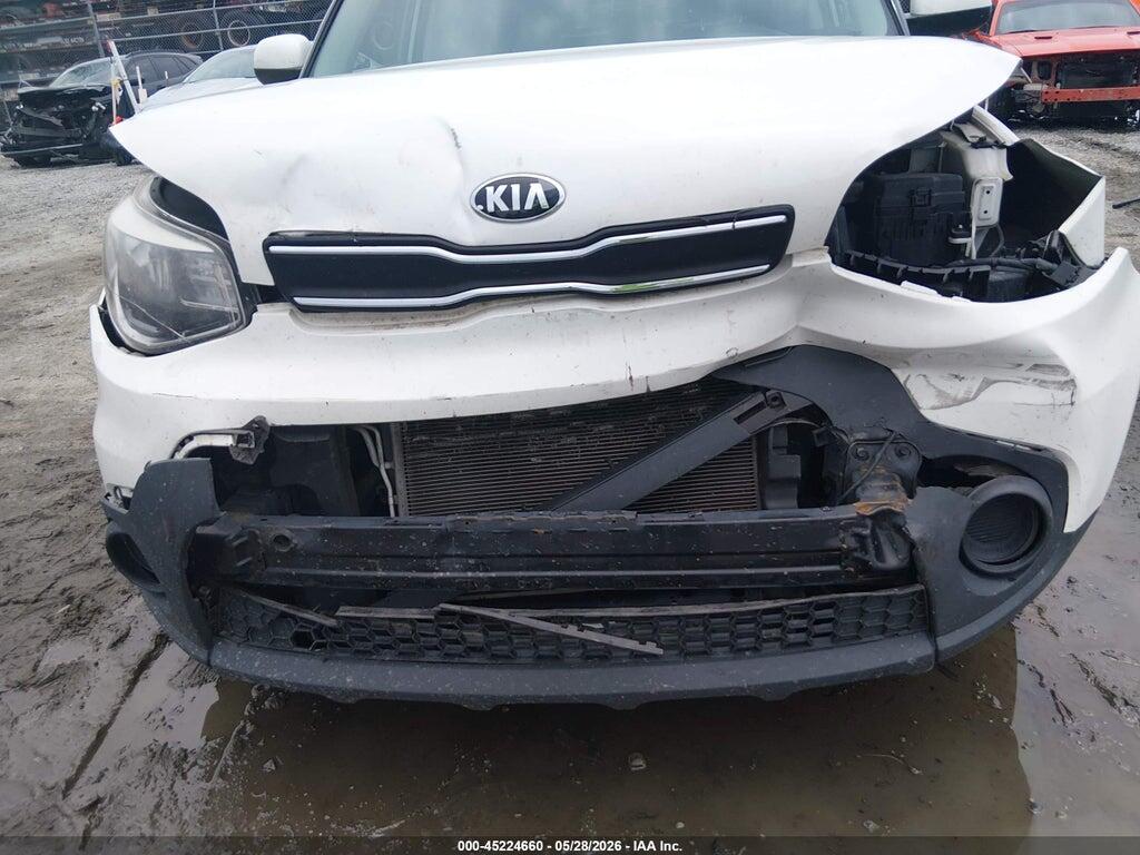 KNDJN2A29J7564207 2018 KIA SOUL photo no. 6