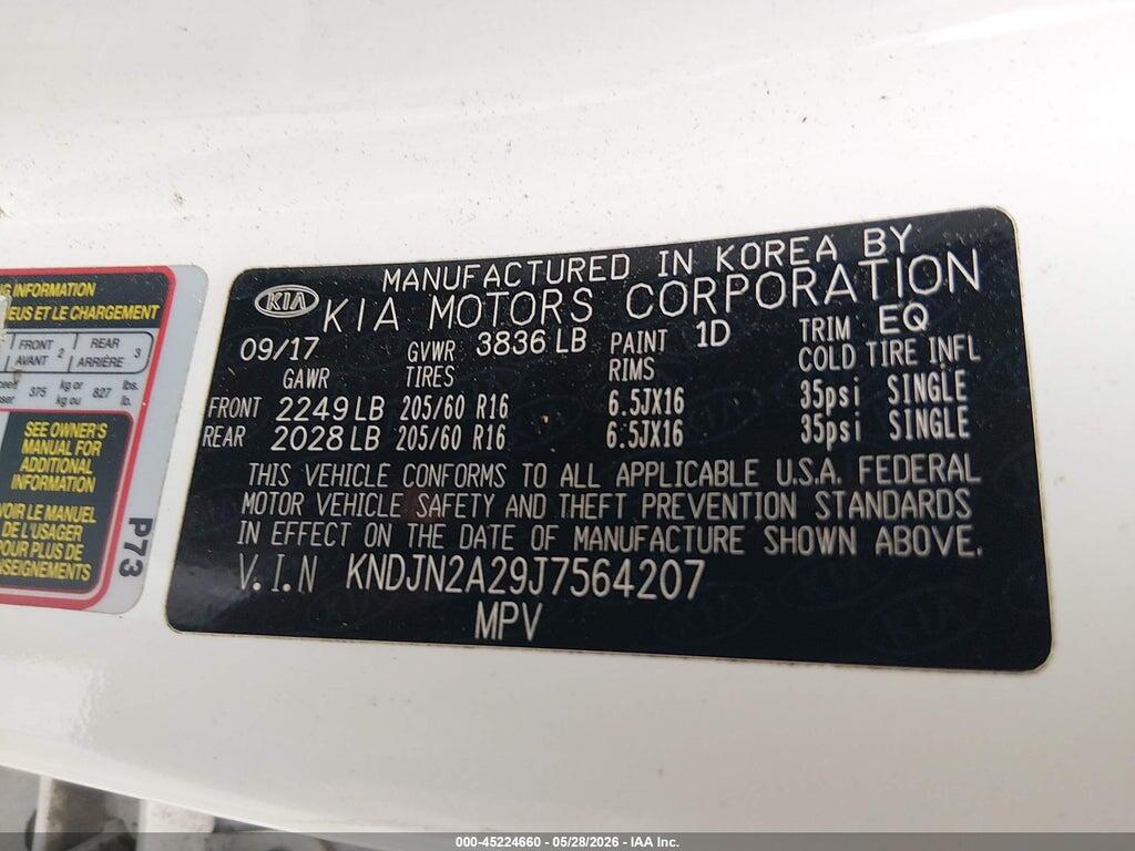 KNDJN2A29J7564207 2018 KIA SOUL photo no. 9