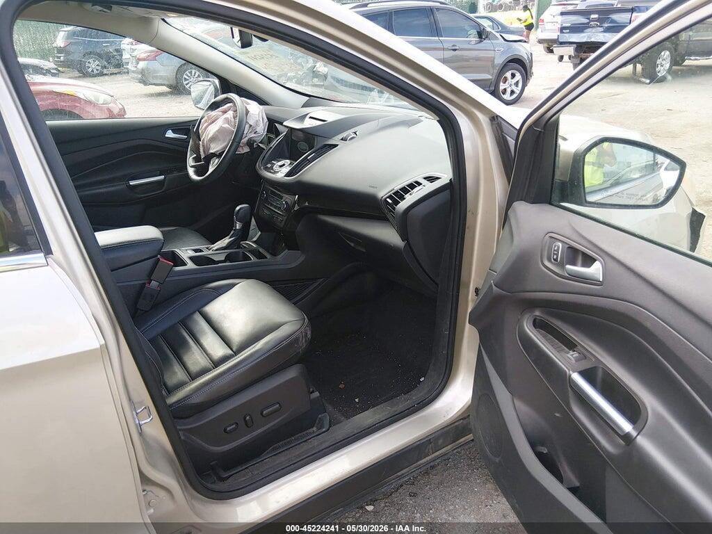 1FMCU9J95HUA04063 2017 FORD ESCAPE photo no. 5