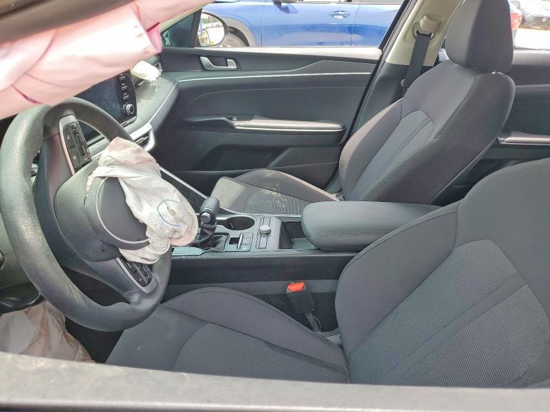 2023 KIA K5 LXS — Фото 7 из 12