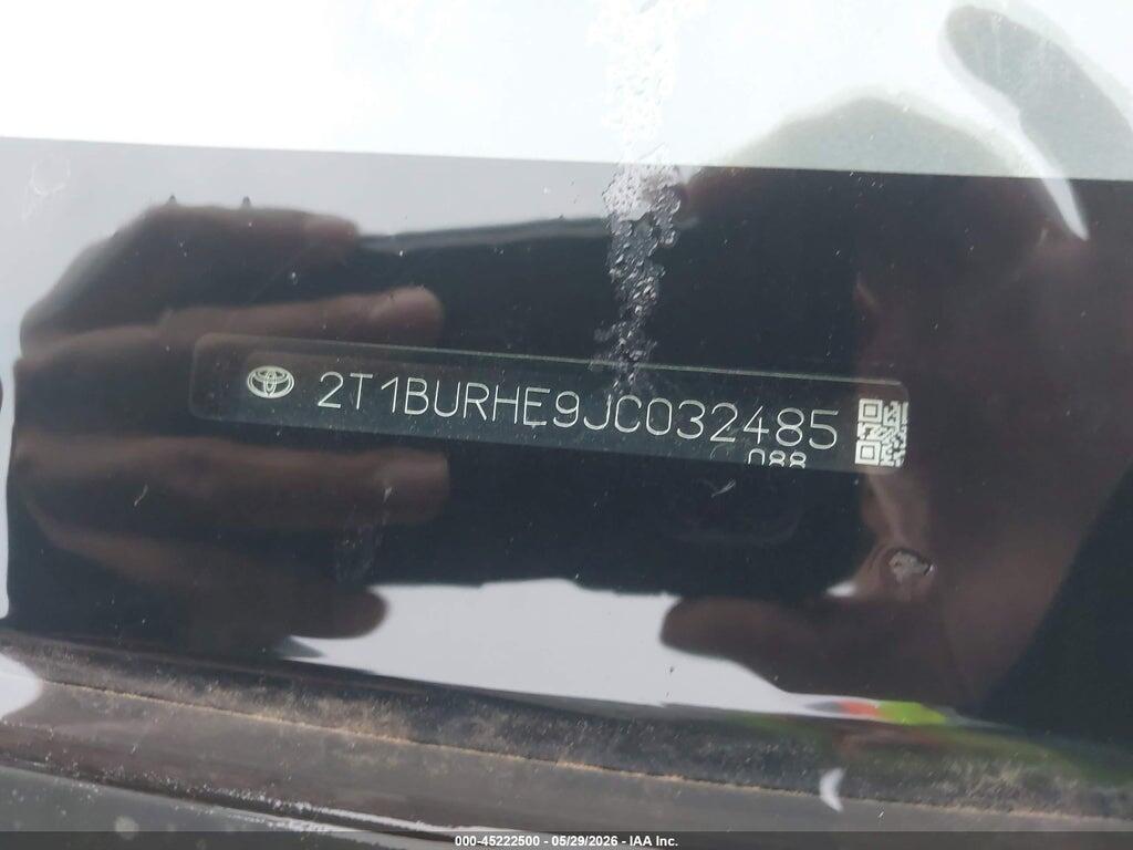 2T1BURHE9JC032485 2018 TOYOTA COROLLA photo no. 9