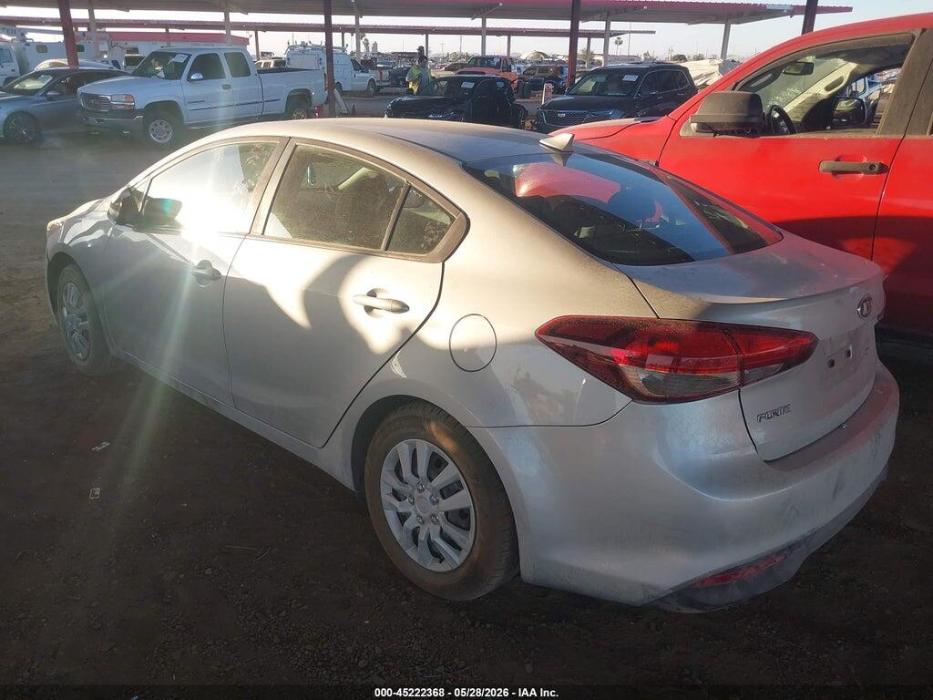3KPFK4A75HE125845 2017 KIA FORTE photo no. 3