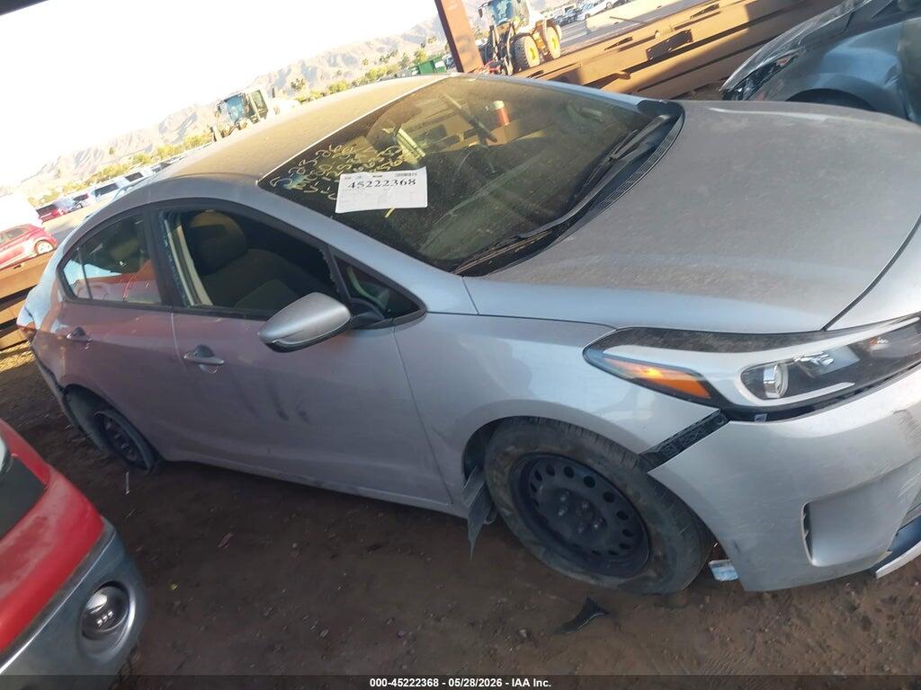 3KPFK4A75HE125845 2017 KIA FORTE photo no. 6