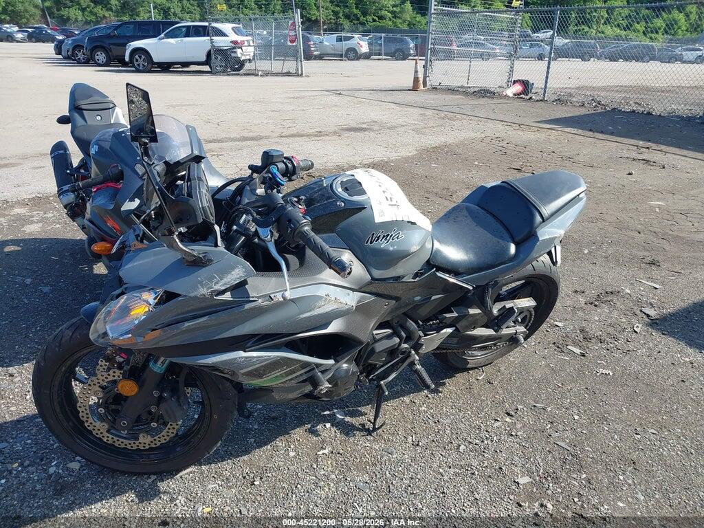 JKAEXEJ16JDA02543 2018 KAWASAKI EX650 photo no. 2