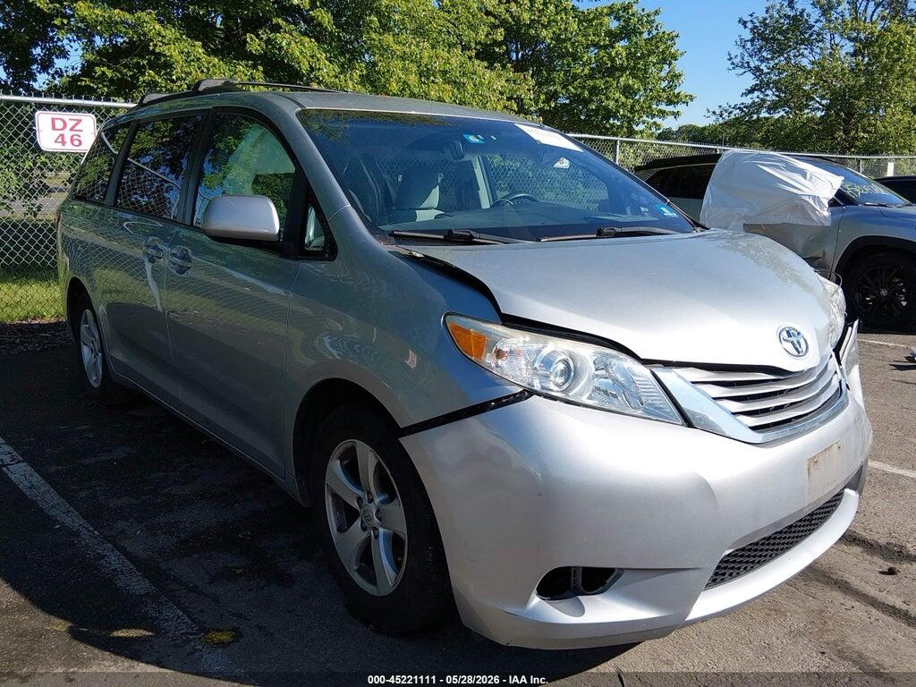 5TDKK3DC7FS576733 2015 TOYOTA SIENNA photo no. 1