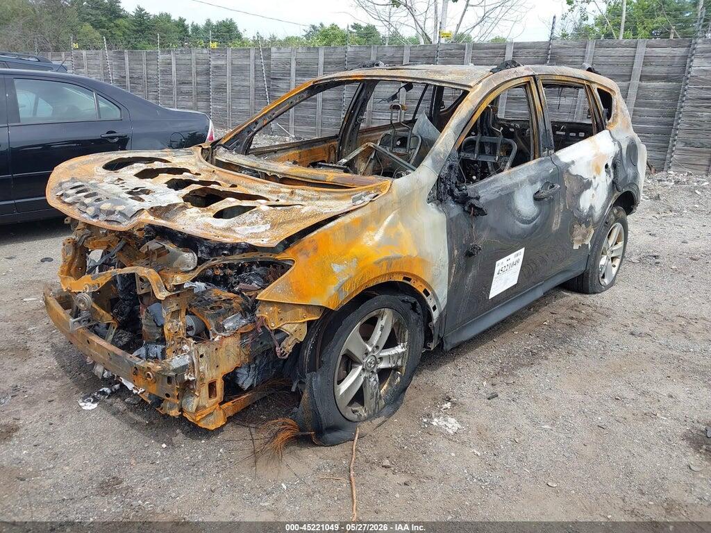 2T3RFREV4EW149089 2014 TOYOTA RAV4 photo no. 2