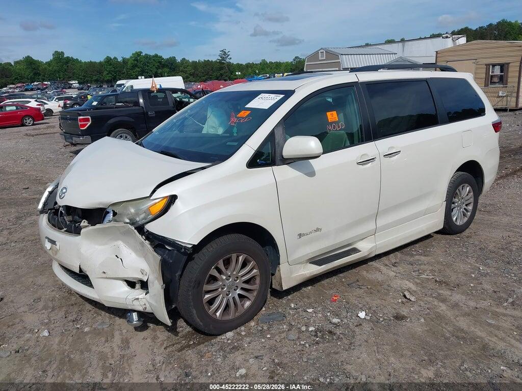 5TDYK3DC4GS763097 2016 TOYOTA SIENNA photo no. 2