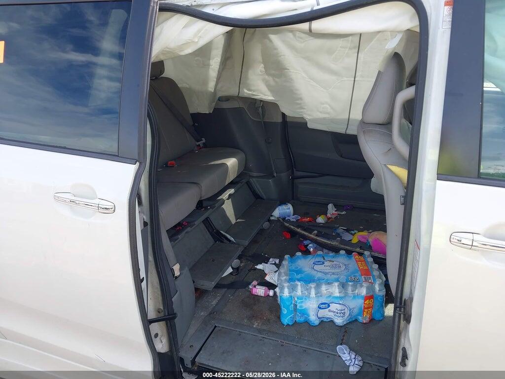 5TDYK3DC4GS763097 2016 TOYOTA SIENNA photo no. 8