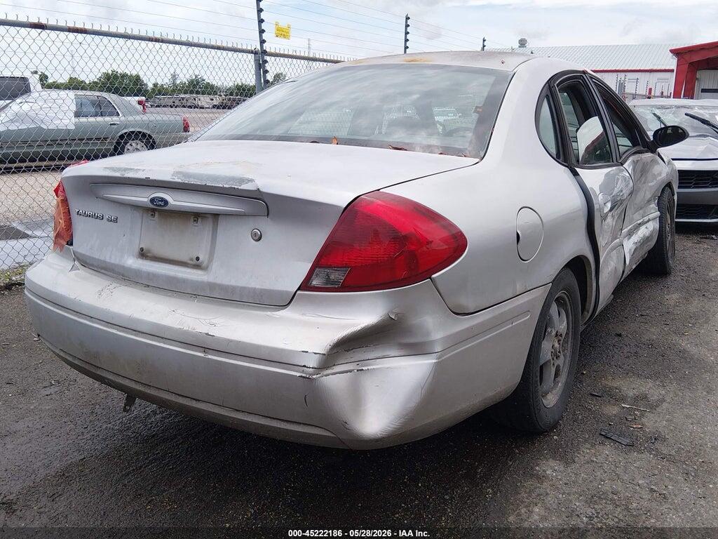 1FAHP532X5A172696 2005 FORD TAURUS photo no. 4