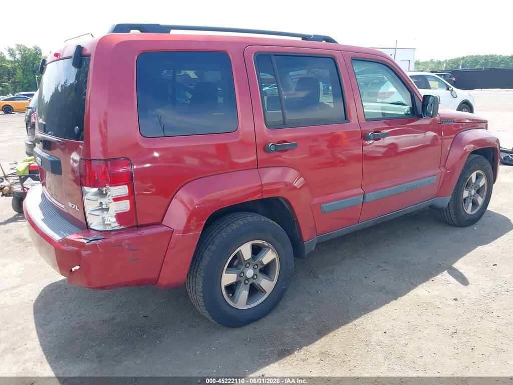 1J8GN28K18W105584 2008 JEEP LIBERTY photo no. 4