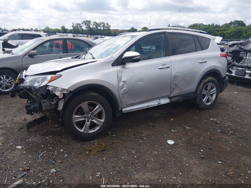 2T3WFREV8FW191561 2015 TOYOTA RAV4 photo no. 2