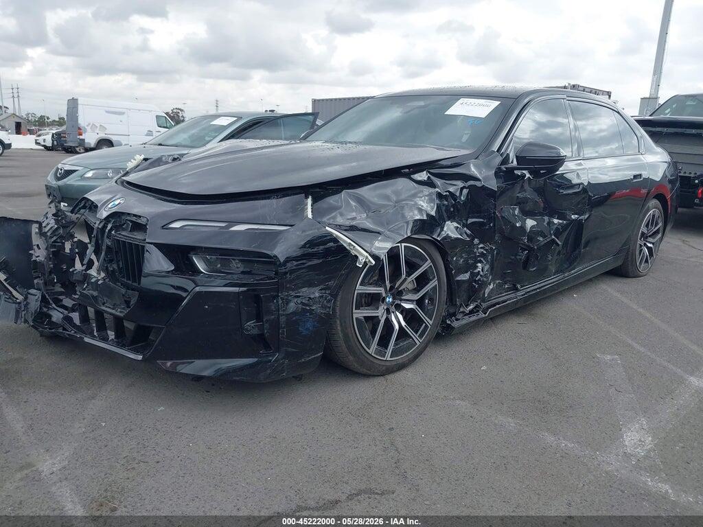 WBA33EJ06RCR19364 2024 BMW 760I photo no. 2