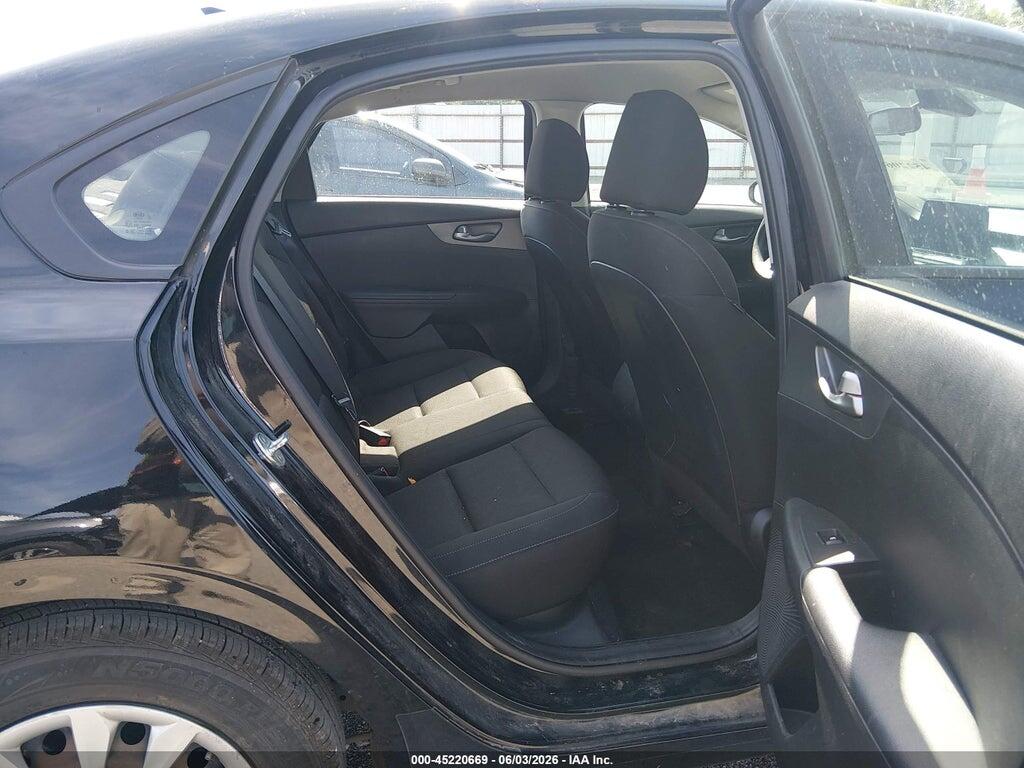 3KPF24AD9ME368512 2021 KIA FORTE photo no. 8