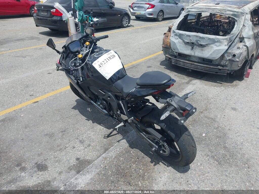 ML5ZXCP18SDA39172 2025 KAWASAKI ZX400 photo no. 3