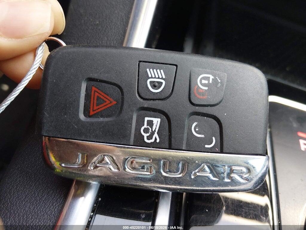 SAJBD4FX6JCY59362 2018 JAGUAR XF photo no. 11