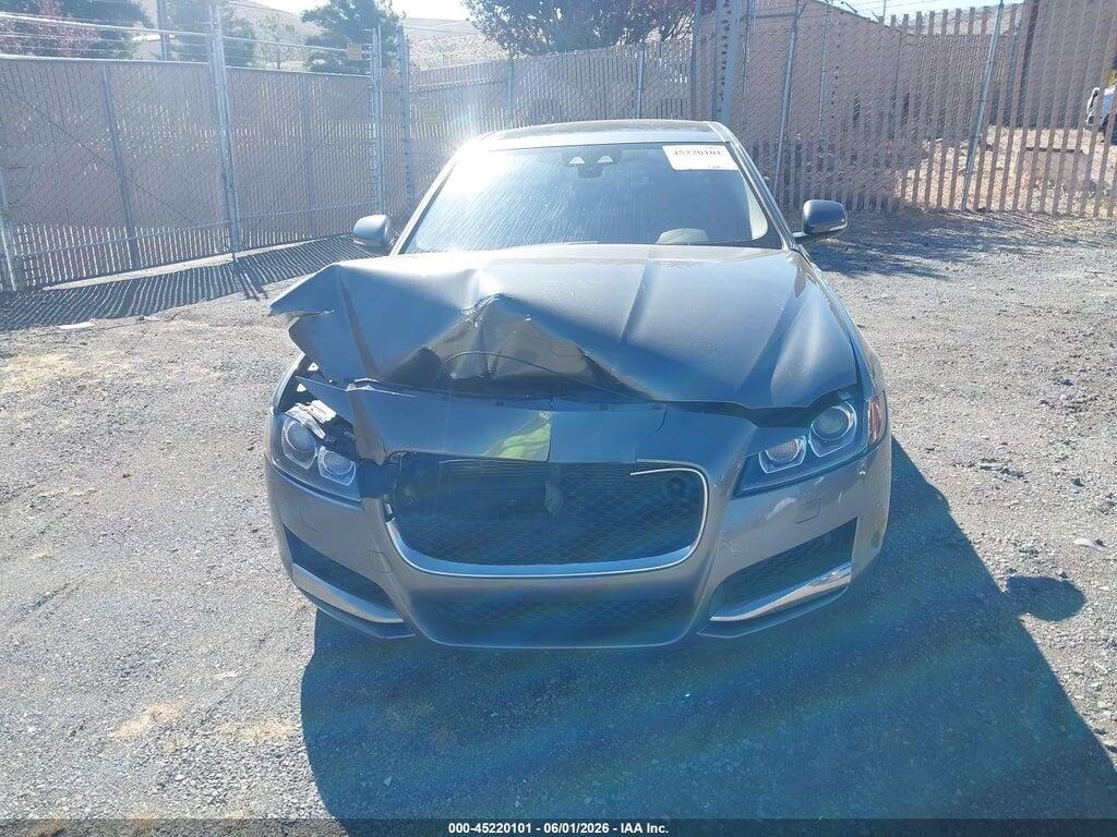 SAJBD4FX6JCY59362 2018 JAGUAR XF photo no. 12