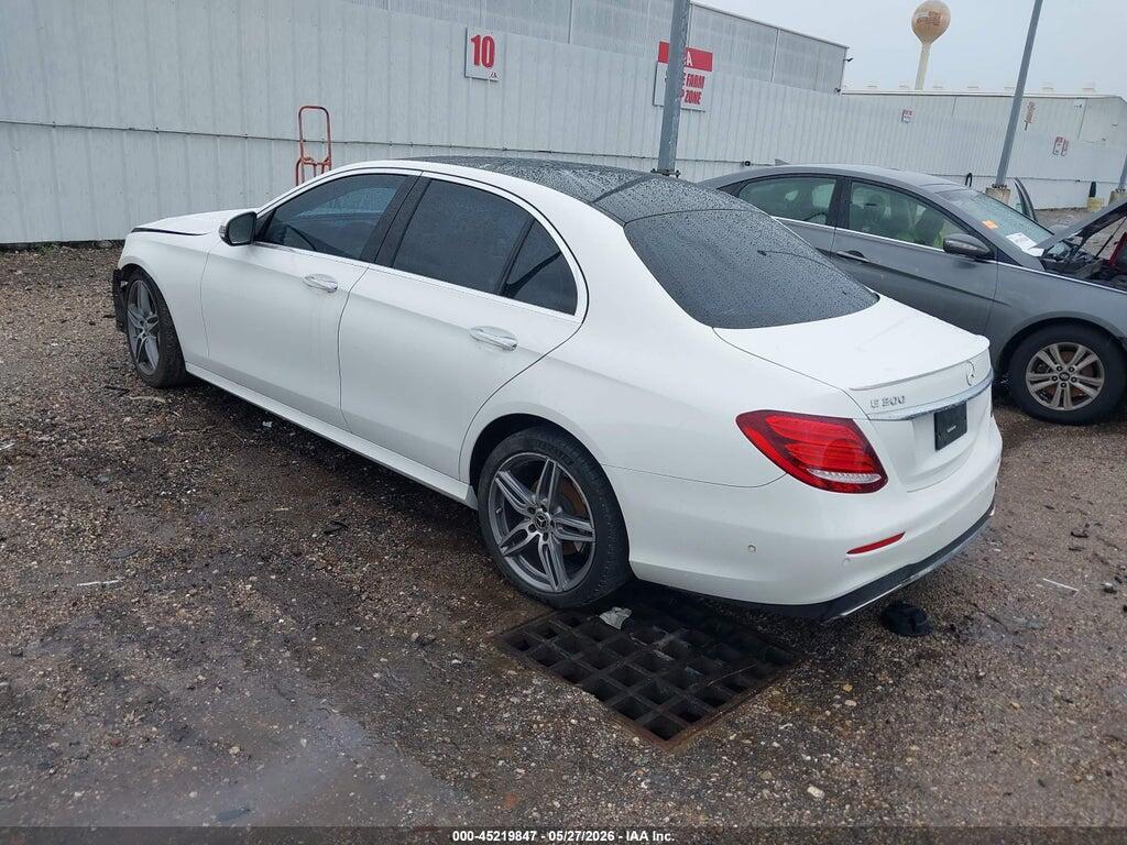 WDDZF4JB0HA112189 2017 MERCEDES-BENZ E 300 photo no. 3