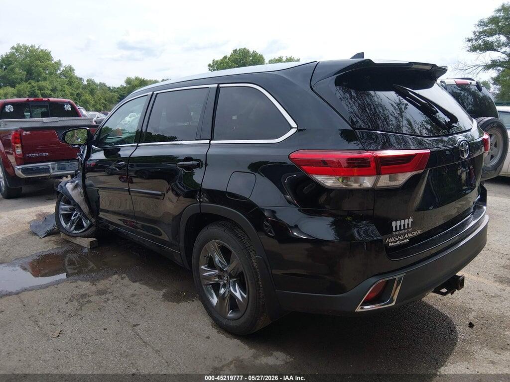 5TDDZRFH0HS447686 2017 TOYOTA HIGHLANDER photo no. 3