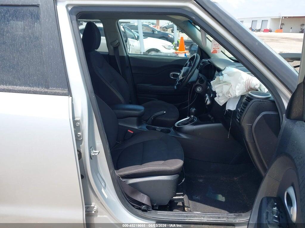 KNDJN2A20F7765985 2015 KIA SOUL photo no. 5