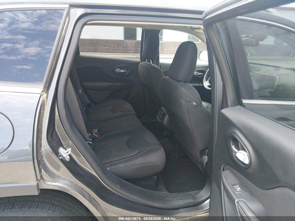 1C4PJMCS4GW331669 2016 JEEP CHEROKEE photo no. 8